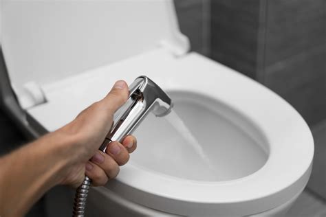 The Mr Magical Bidet vs. Traditional Toilet Paper: Which is Better?